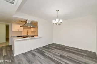 Photo #6: 6308020 Listing 