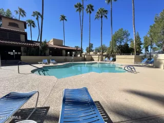 Photo #6: 6308290 Listing