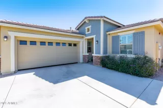 Photo #1: 6308495 Listing