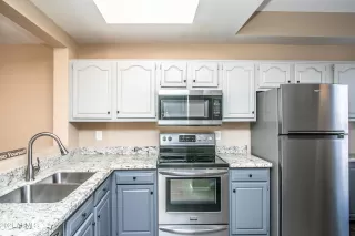 Photo #1: 6308669 Listing