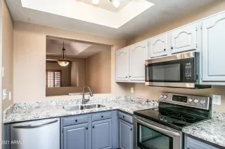 Photo #3: 6308669 Listing