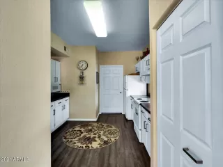 Photo #4: 6308701 Listing