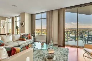 Photo #2: 6308940 Listing 