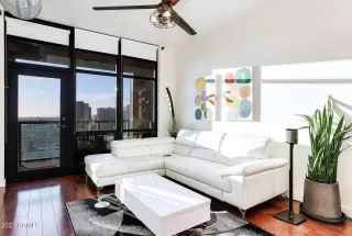 Photo #5: 6309035 Listing