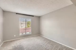 Photo #4: 6309066 Listing