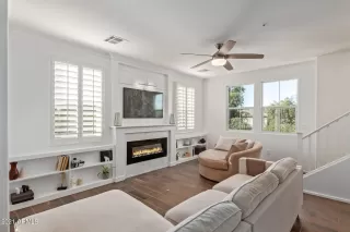 Photo #6: 6309299 Listing