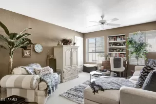 Photo #5: 6309348 Listing