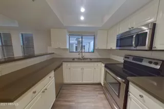 Photo #5: 6309415 Listing 