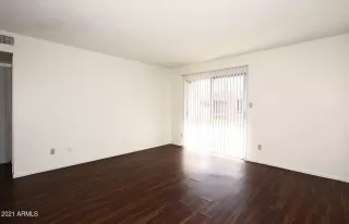 Photo #2: 6309463 Listing