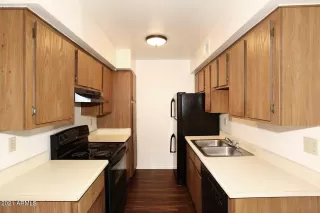 Photo #6: 6309463 Listing