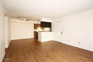 Photo #3: 6309465 Listing