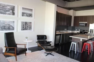 Photo #5: 6309547 Listing 