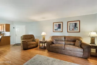 Photo #3: 6309569 Listing