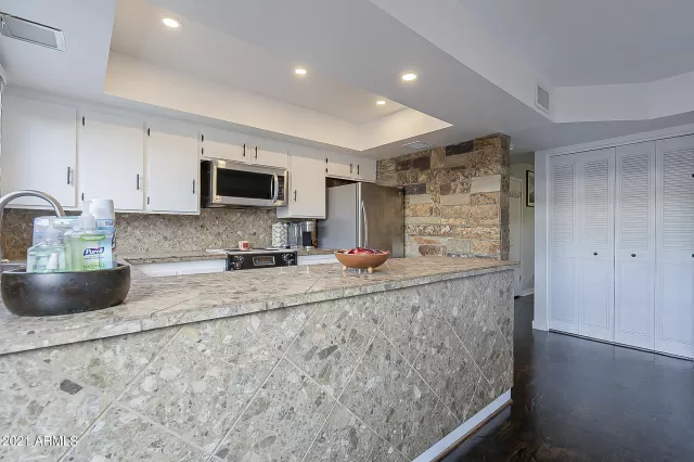 MLS: 6309612 Condo For Sale