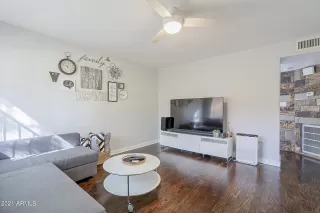 Photo #4: 6309612 Listing 