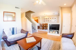 Photo #2: 6309824 Listing 