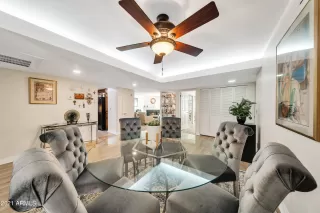 Photo #4: 6309841 Listing
