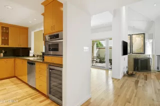 Photo #4: 6309997 Listing