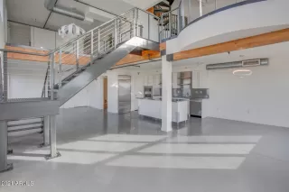 Photo #2: 6310117 Listing 