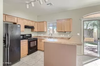 Photo #3: 6310397 Listing 