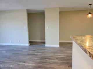 Photo #5: 6310408 Listing 