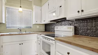 Photo #6: 6310644 Listing 