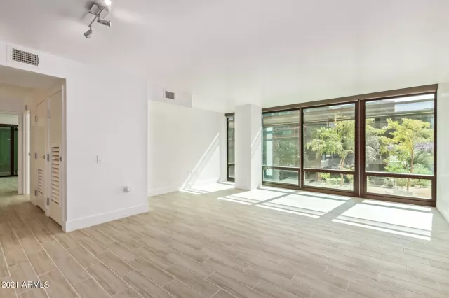 MLS: 6310710 Condo For Sale