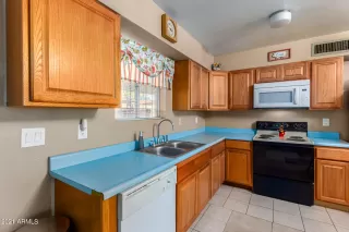 Photo #3: 6310991 Listing