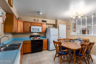 Photo #4: 6310991 Listing