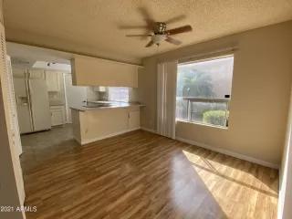 Photo #6: 6311035 Listing