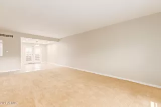 Photo #4: 6311199 Listing