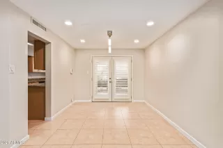 Photo #5: 6311199 Listing