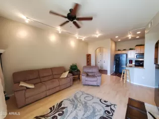 Photo #4: 6311706 Listing