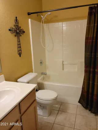 Photo #4: 6312068 Listing