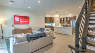 Photo #5: 6312069 Listing