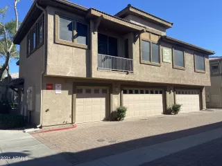 Photo #5: 6312200 Listing