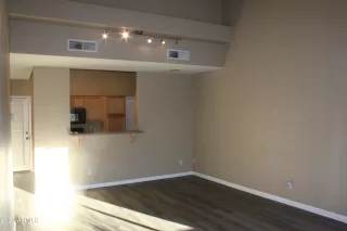 Photo #3: 6312796 Listing