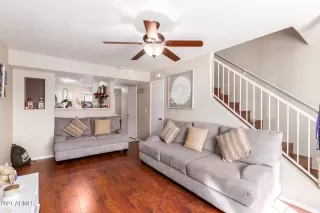 Photo #5: 6312847 Listing