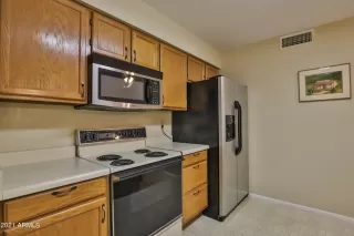 Photo #6: 6313266 Listing 