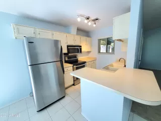 Photo #2: 6313283 Listing 