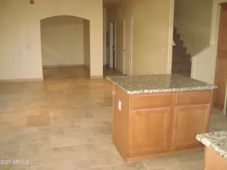 Photo #4: 6313290 Listing