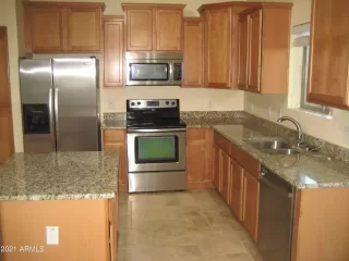 Photo #5: 6313290 Listing