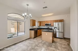 Photo #3: 6313375 Listing