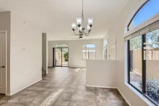 Photo #4: 6313375 Listing