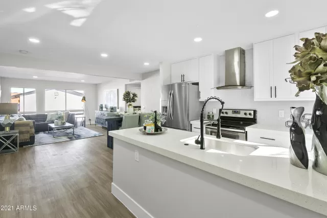 MLS: 6313403 Condo For Sale