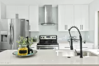 Photo #1: 6313403 Listing