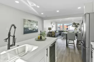 Photo #5: 6313403 Listing