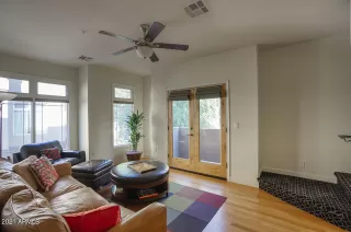 Photo #5: 6313466 Listing