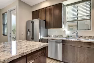 Photo #2: 6313467 Listing 