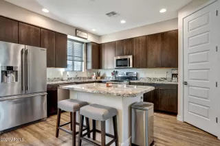 Photo #4: 6313467 Listing 